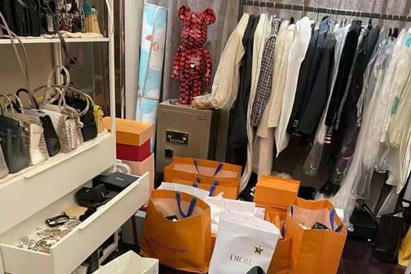 田东县回收一线品牌衣服